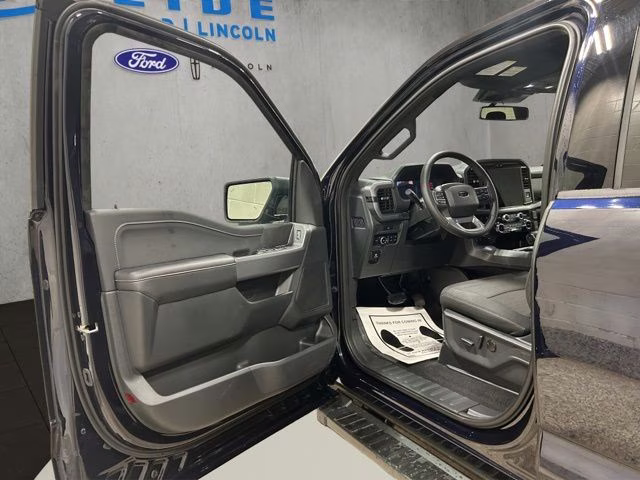 2026 Antimatter Blue Metallic Ford F-150 XLT Black Appearance Plus 4X4 Truck