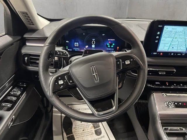 2026 Pristine White Metallic Tri-Coat Lincoln Aviator Premiere AWD SUV