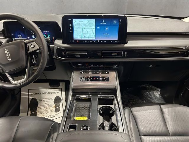 2026 Pristine White Metallic Tri-Coat Lincoln Aviator Premiere AWD SUV