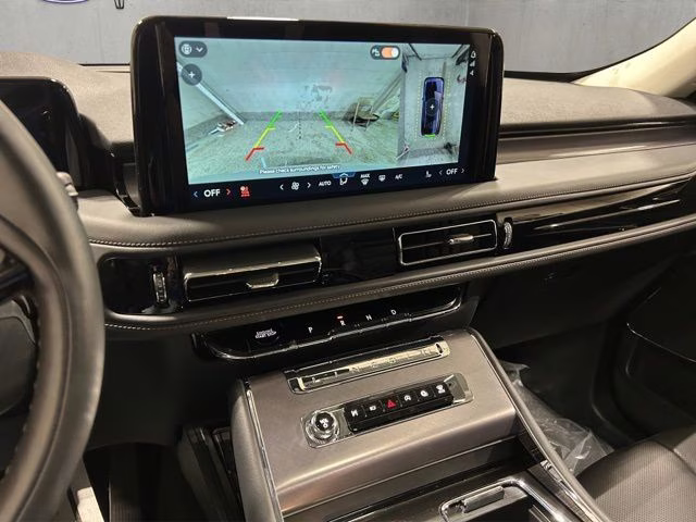 2026 Pristine White Metallic Tri-Coat Lincoln Aviator Premiere AWD SUV