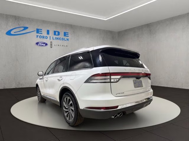 2026 Pristine White Metallic Tri-Coat Lincoln Aviator Premiere AWD SUV