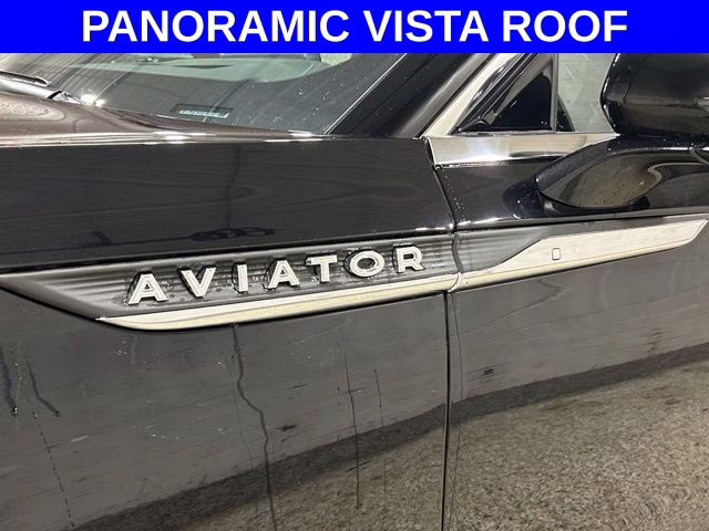 2026 Infinite Black Metallic Clearcoat Lincoln Aviator Reserve AWD SUV