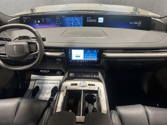 2026 Starlight Gray Premium Colorant Lincoln Navigator L Reserve 4X4 SUV