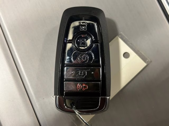 2026 Starlight Gray Premium Colorant Lincoln Navigator L Reserve 4X4 SUV