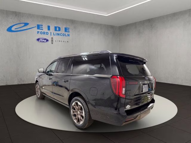 2026 Agate Black Metallic Ford Expedition Max King Ranch 4X4 SUV