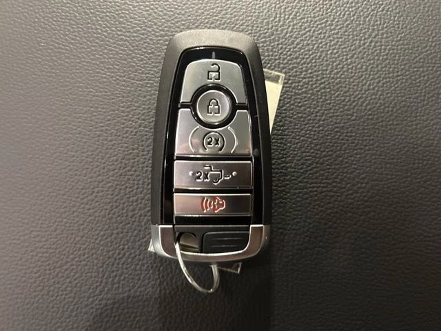 2026 Carbonized Gray Metallic Ford Super Duty F-250 SRW Lariat 4X4 Truck
