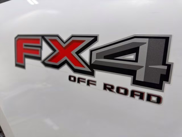 2026 Oxford White Ford Super Duty F-250 SRW Lariat 4X4 Truck