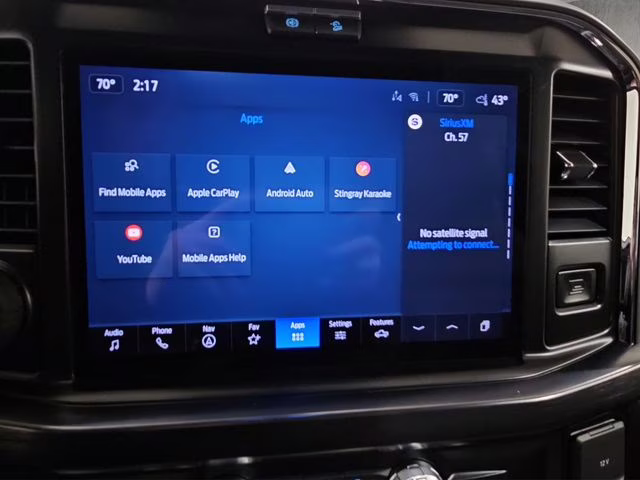 2026 Oxford White Ford Super Duty F-250 SRW Lariat 4X4 Truck