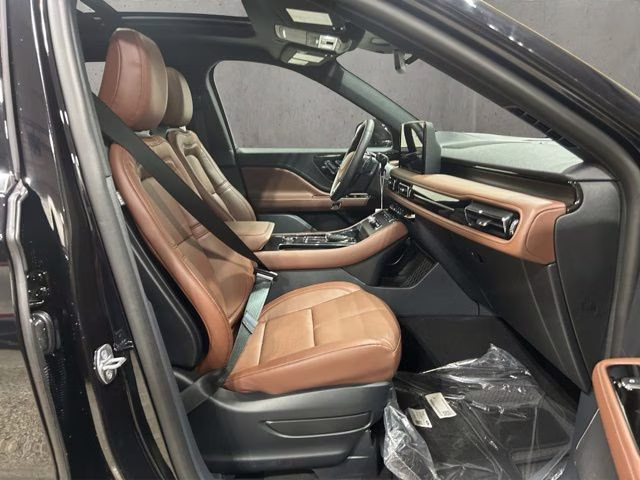 2026 Infinite Black Metallic Clearcoat Lincoln Aviator Reserve AWD SUV