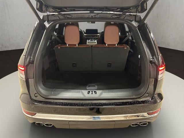 2026 Infinite Black Metallic Clearcoat Lincoln Aviator Reserve AWD SUV