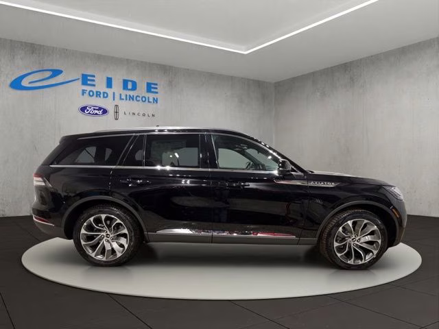 2026 Infinite Black Metallic Clearcoat Lincoln Aviator Reserve AWD SUV