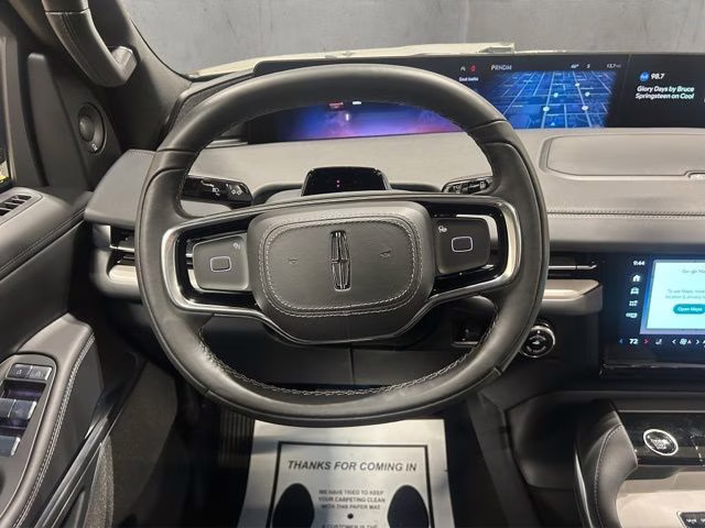 2026 Starlight Gray Premium Colorant Lincoln Navigator L Reserve 4X4 SUV