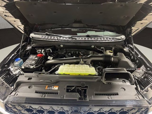 2026 Starlight Gray Premium Colorant Lincoln Navigator L Reserve 4X4 SUV