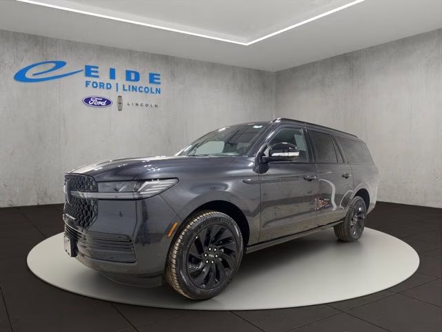 2026 Starlight Gray Premium Colorant Lincoln Navigator L Reserve 4X4 SUV