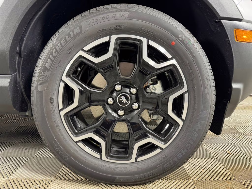 2026 Space White Metallic Ford Bronco Sport Outer Banks 4X4 SUV