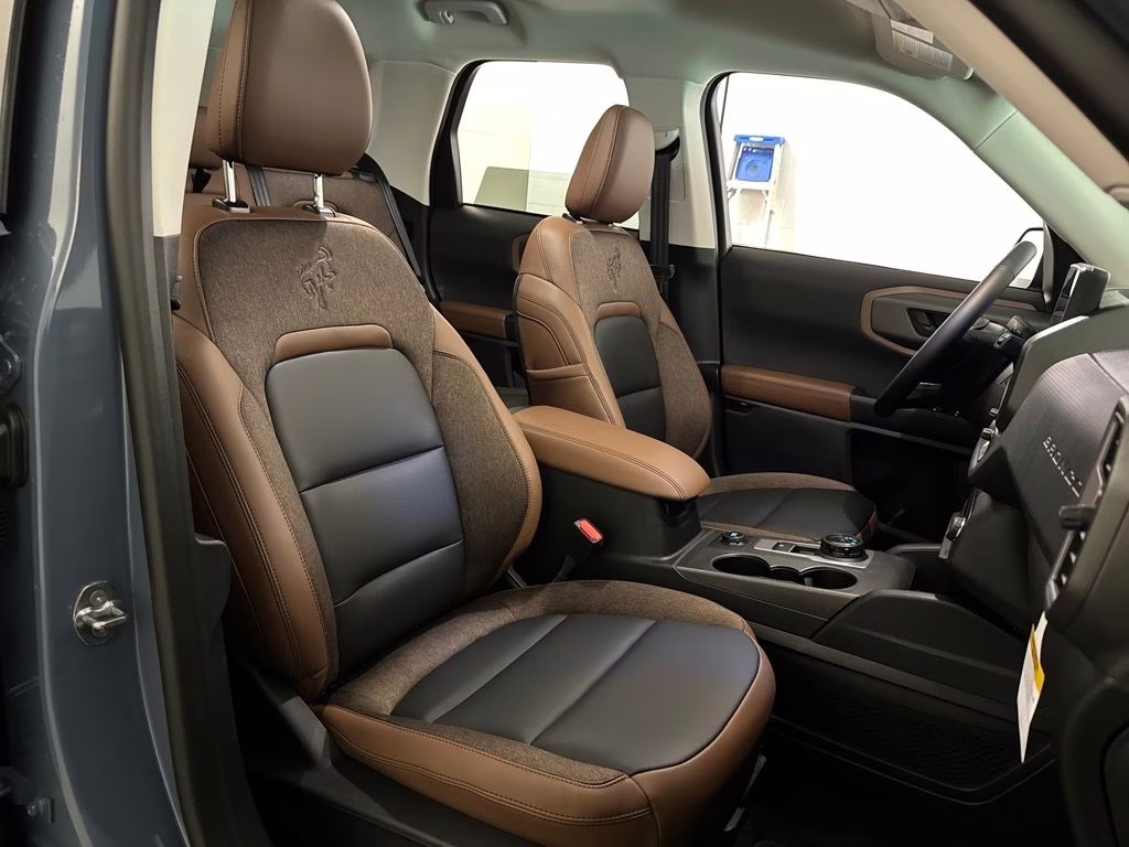 2026 Azure Gray Metallic Tri-Coat Ford Bronco Sport Outer Banks 4X4 SUV