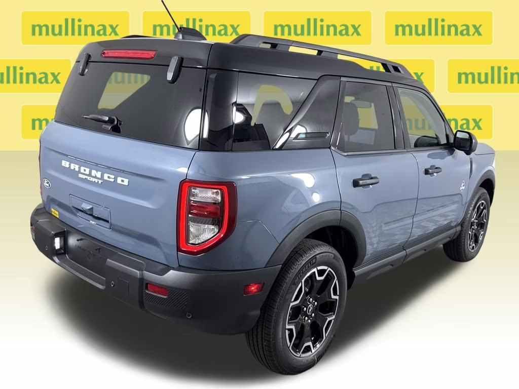 2026 Azure Gray Metallic Tri-Coat Ford Bronco Sport Outer Banks 4X4 SUV