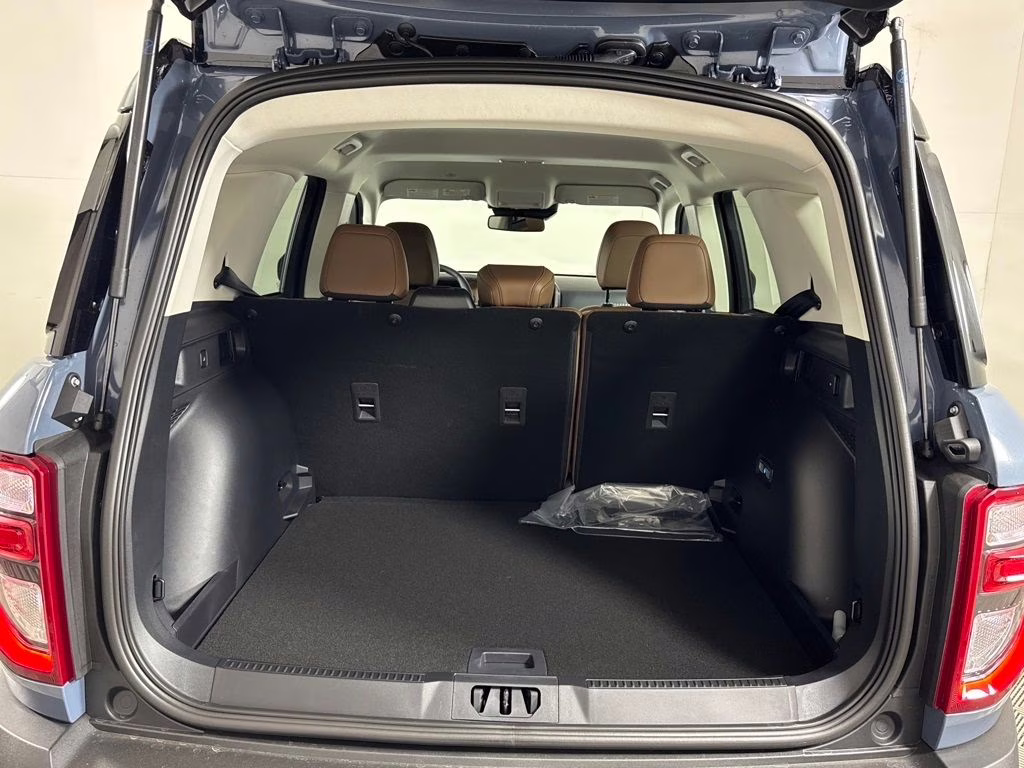 2026 Azure Gray Metallic Tri-Coat Ford Bronco Sport Outer Banks 4X4 SUV