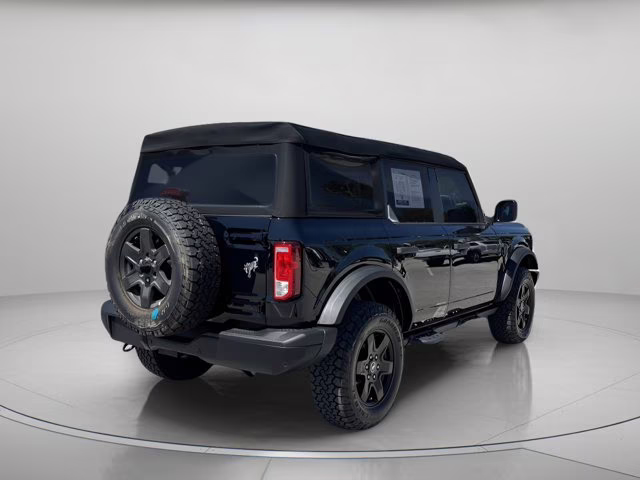 2024 Shadow Black Ford Bronco Black Diamond 4X4 Convertible