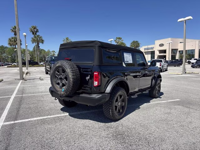 2024 Shadow Black Ford Bronco Black Diamond 4X4 Convertible