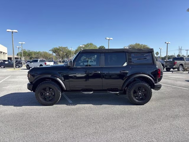 2024 Shadow Black Ford Bronco Black Diamond 4X4 Convertible