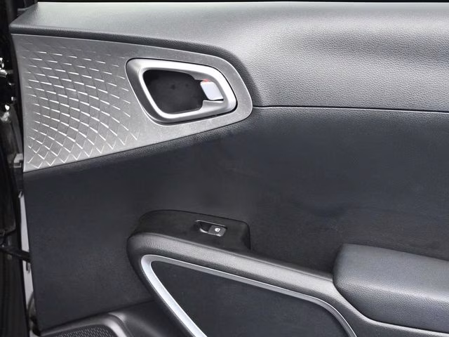 2025 Black Kia Soul LX FWD Hatchback