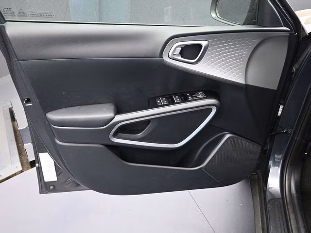 2025 Gray Kia Soul LX FWD Hatchback