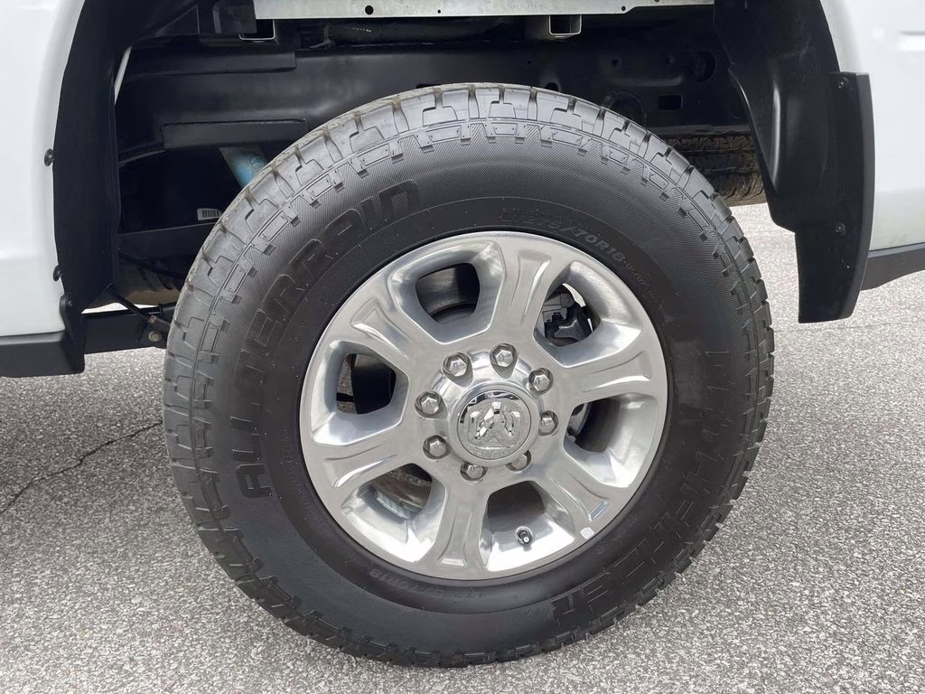 2024 Bright White Clearcoat Ram 2500 Big Horn 4X4 Truck