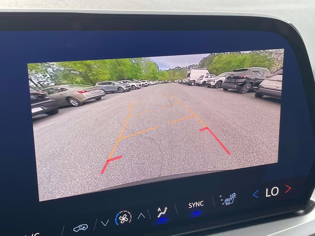 2025 Mosaic Black Metallic Chevrolet Traverse LT FWD SUV