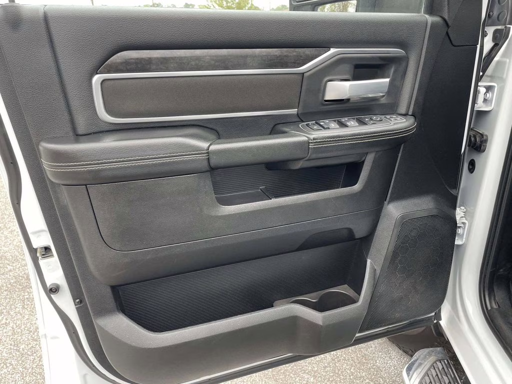 2024 Bright White Clearcoat Ram 2500 Big Horn 4X4 Truck