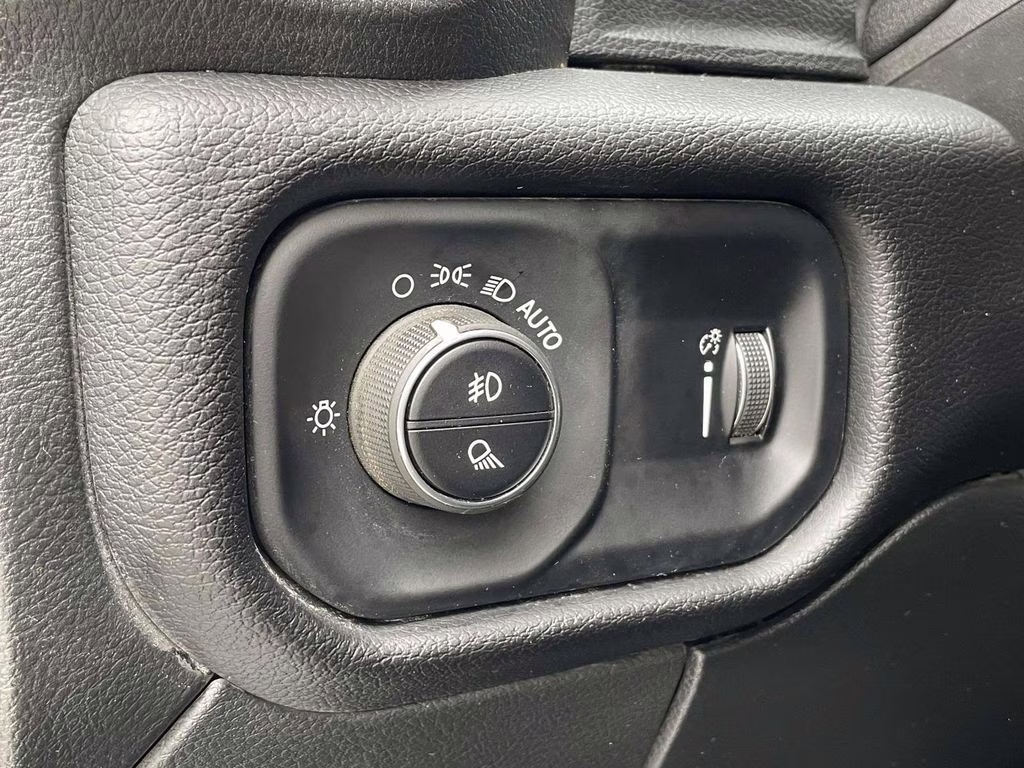 2024 Bright White Clearcoat Ram 2500 Big Horn 4X4 Truck