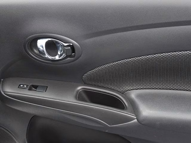 2018 Fresh Powder Nissan Versa 1.6 SV FWD Sedan