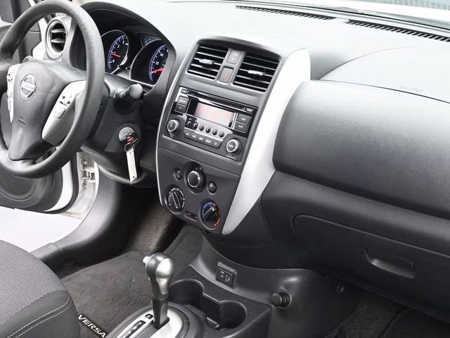2018 Fresh Powder Nissan Versa 1.6 SV FWD Sedan