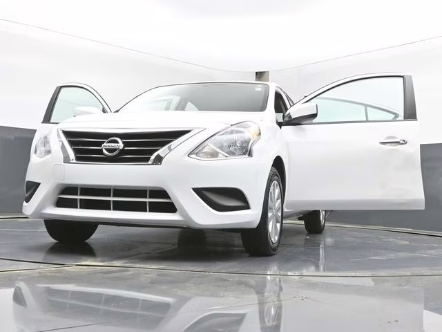 2018 Fresh Powder Nissan Versa 1.6 SV FWD Sedan
