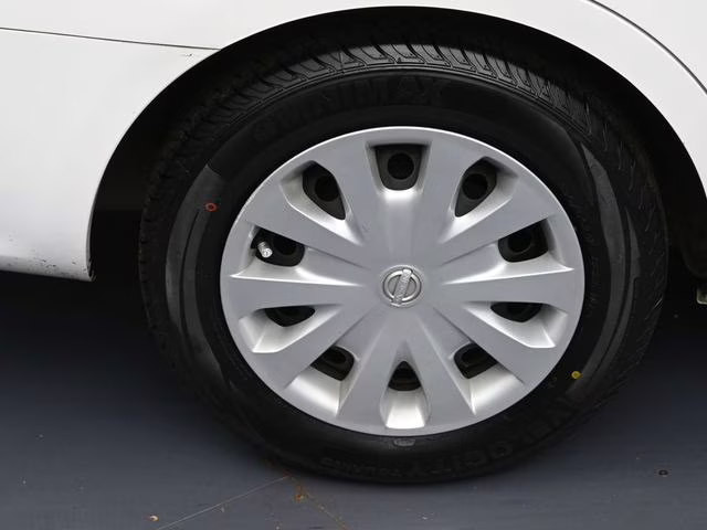 2018 Fresh Powder Nissan Versa 1.6 SV FWD Sedan