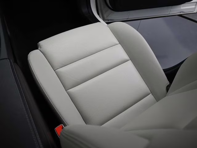 2025 Everest White Pearl Nissan Rogue SL FWD SUV