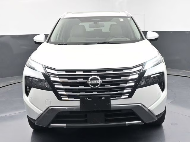 2025 Everest White Pearl Nissan Rogue SL FWD SUV