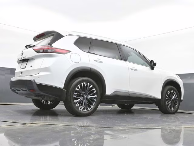 2025 Everest White Pearl Nissan Rogue SL FWD SUV