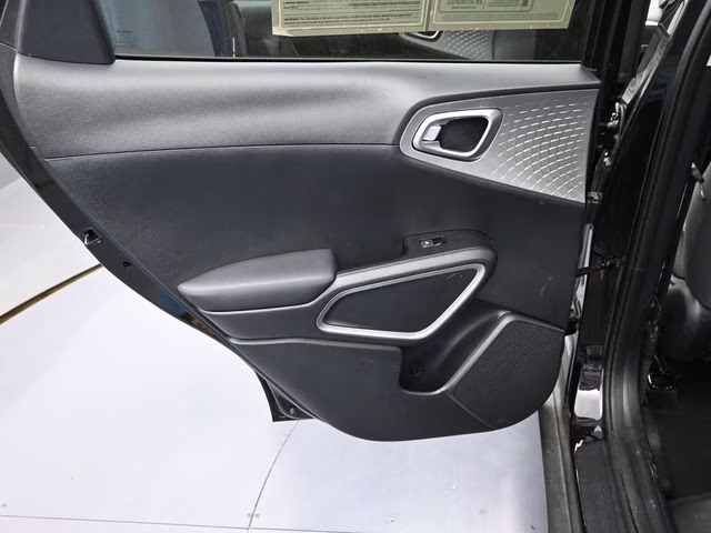 2025 Black Kia Soul LX FWD Hatchback