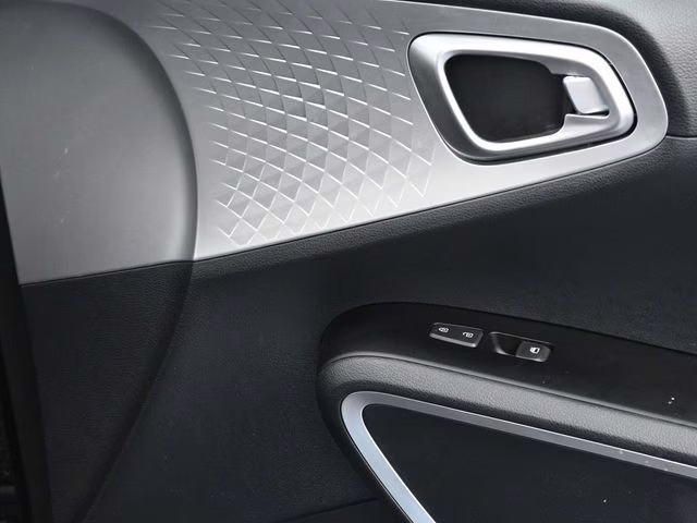 2025 Black Kia Soul LX FWD Hatchback