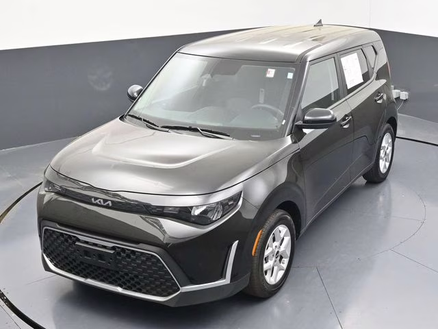 2025 Black Kia Soul LX FWD Hatchback