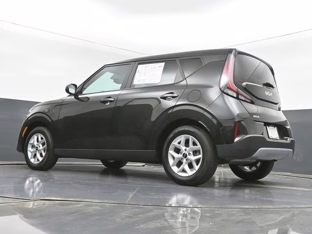 2025 Black Kia Soul LX FWD Hatchback