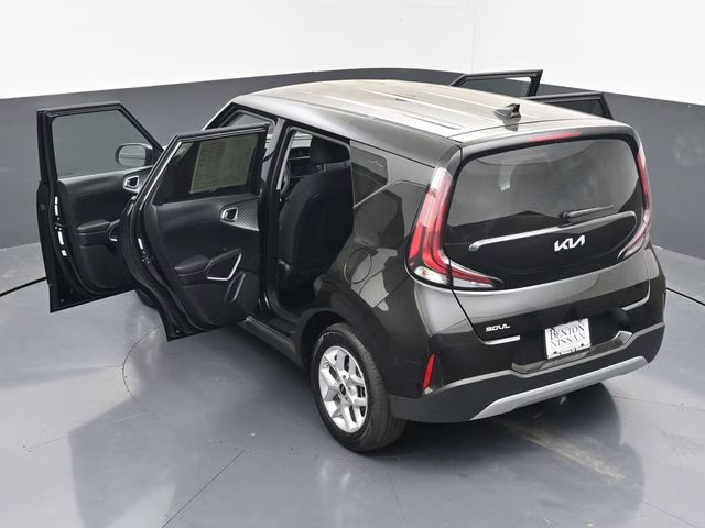 2025 Black Kia Soul LX FWD Hatchback