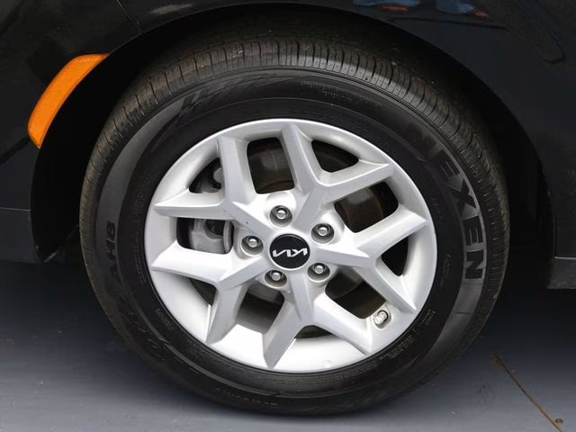 2025 Black Kia Soul LX FWD Hatchback