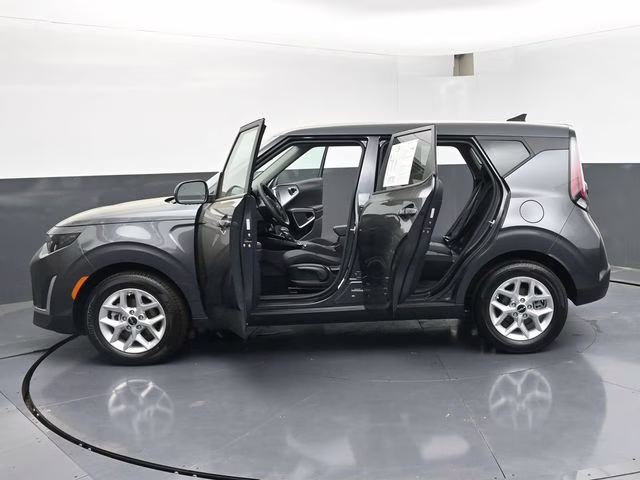 2025 Gray Kia Soul LX FWD Hatchback