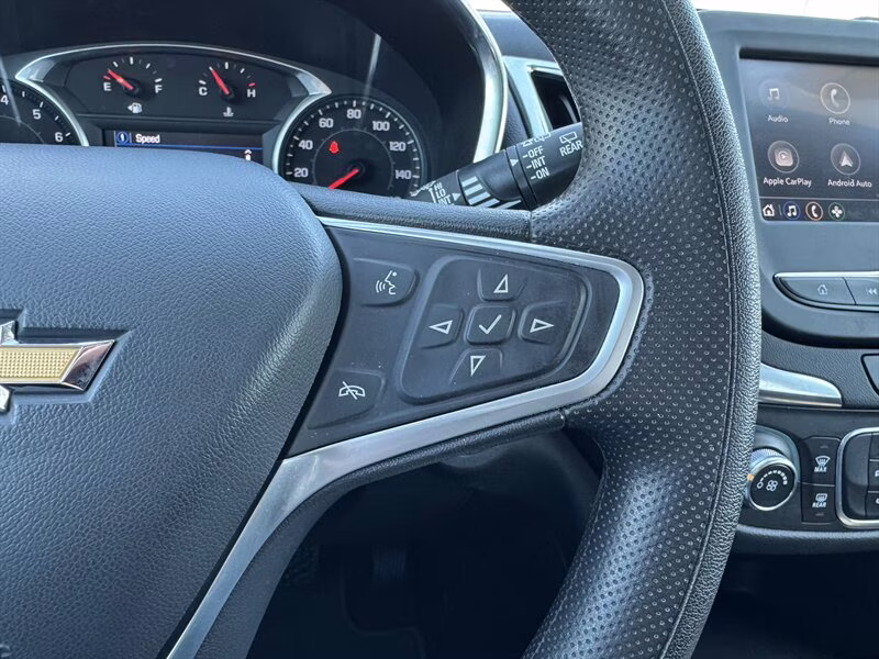 2022 Silver Ice Metallic Chevrolet Equinox LT AWD SUV