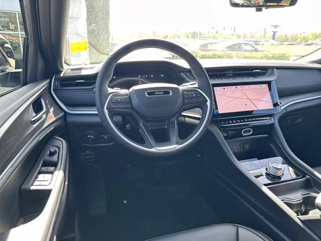 2026 Diamond Black Crystal Pearlcoat Jeep Grand Cherokee L Limited 4X4 SUV