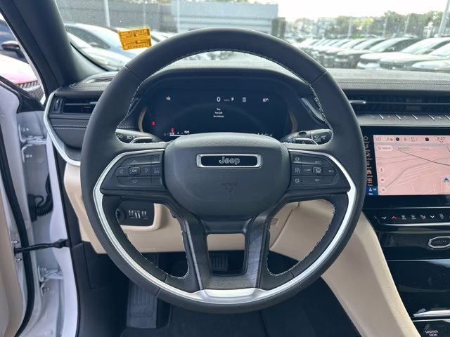 2026 Bright White Clearcoat Jeep Grand Cherokee Limited 4X4 SUV