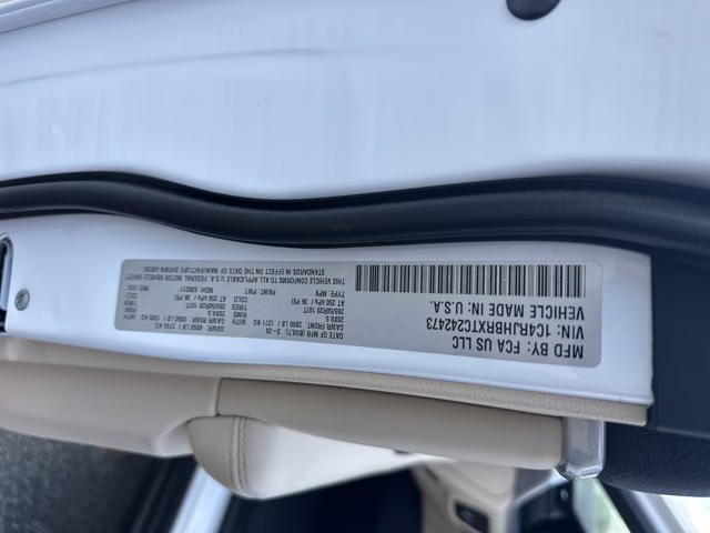 2026 Bright White Clearcoat Jeep Grand Cherokee Limited 4X4 SUV