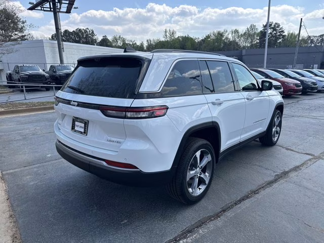 2026 Bright White Clearcoat Jeep Grand Cherokee Limited 4X4 SUV